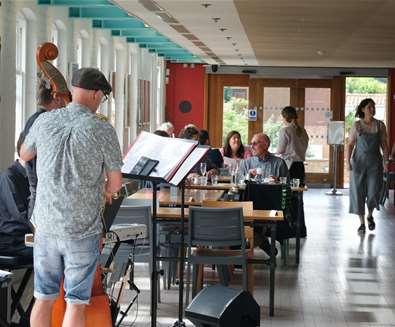 Sunday Brunch with Live Jazz