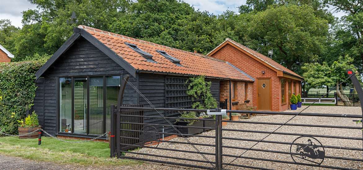 Classic Cottages - Black Barn