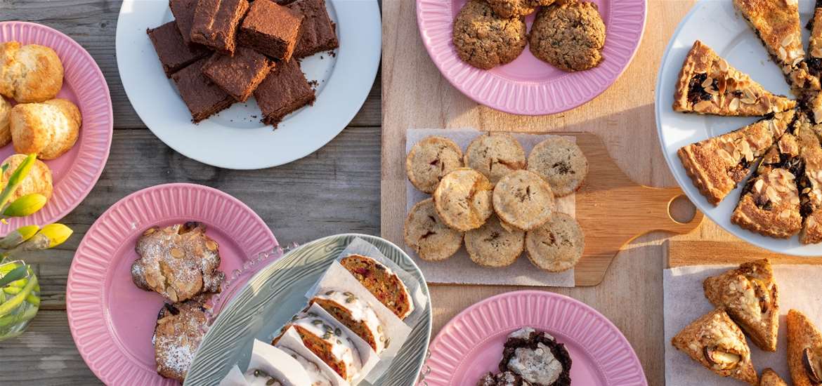 The Canteen - Cakes flatlay