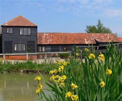 15% off summer bookings at School Farm Cottages